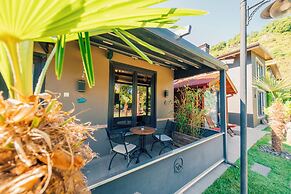 Antik River House