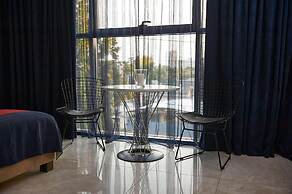 Hollywood De Luxe Hotel