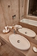 Hollywood De Luxe Hotel