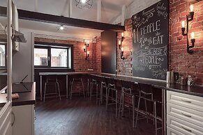 Box Inn - Hostel