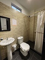 Hotel Zugi Inn