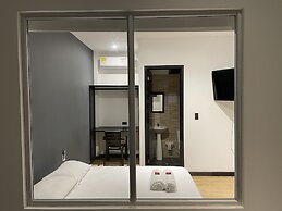 Hotel Zugi Inn