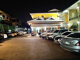 Nine Smiths Hotel Chiang Mai