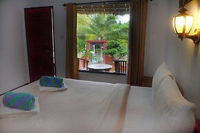 Mamaras Guest House
