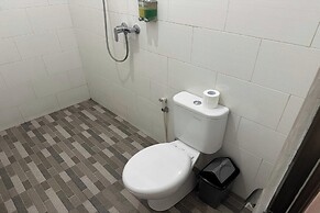 Mamaras Guest House