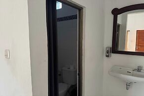 Mamaras Guest House