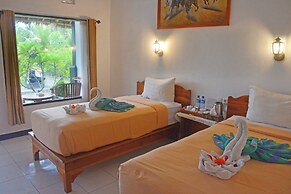 Mamaras Guest House