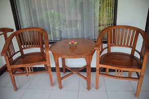 Mamaras Guest House