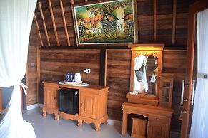 Mamaras Guest House