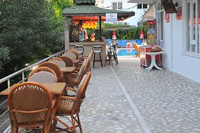 Dilhan Hotel