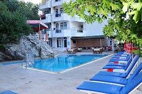 Dilhan Hotel