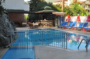 Dilhan Hotel