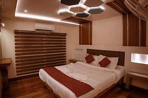 Upper Deck Houseboat