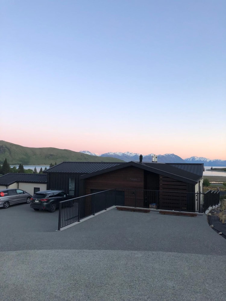Ranginui at Lake Tekapo