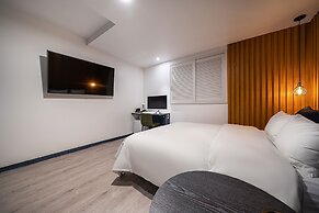 Stay Month Hotel