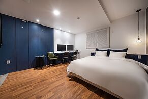 Stay Month Hotel