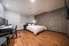 Stay Month Hotel