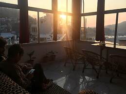BlueStays Hostel