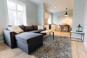 Baldur Apartments