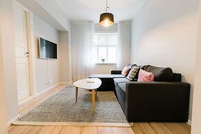 Baldur Apartments