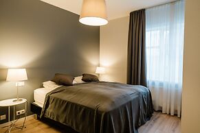 Baldur Apartments
