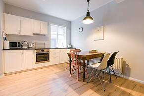 Baldur Apartments