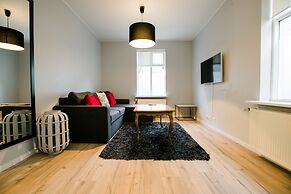 Baldur Apartments