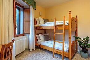 Hotel Iris