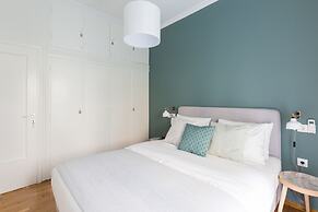 UPSTREET Sleek Flat in Central Syntagma