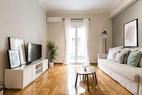 UPSTREET Sleek Flat in Central Syntagma