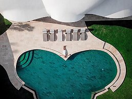 Beachfront Villa The Cloud