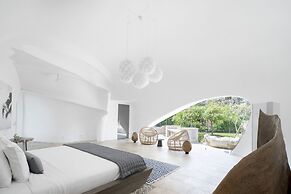 Beachfront Villa The Cloud