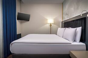 Best Western Premier Hidden Hills Hotel