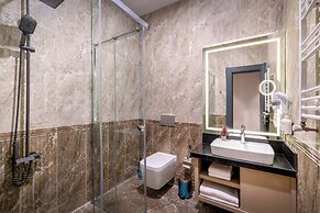 Best Western Premier Hidden Hills Hotel