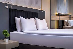 Best Western Premier Hidden Hills Hotel