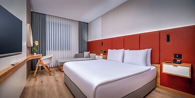 Best Western Premier Hidden Hills Hotel
