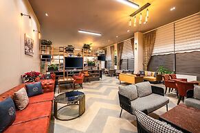 Best Western Premier Hidden Hills Hotel
