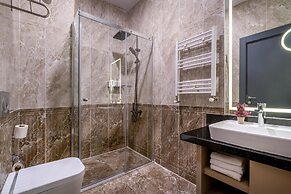 Best Western Premier Hidden Hills Hotel