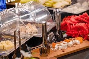 Best Western Premier Hidden Hills Hotel