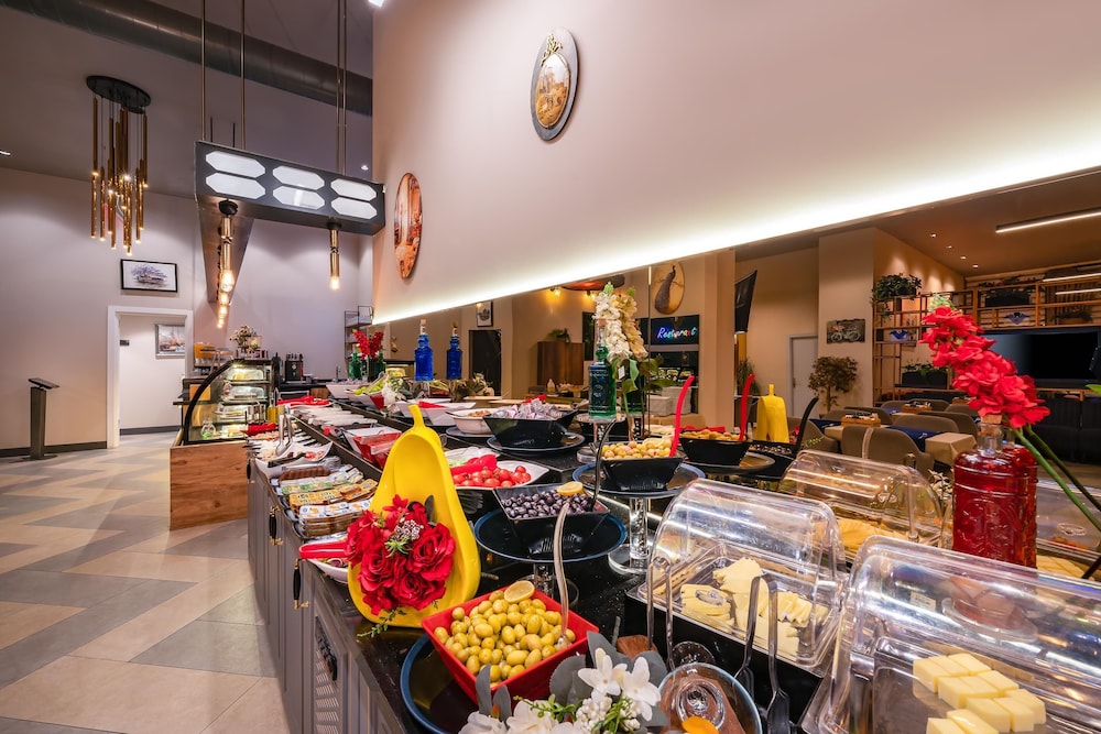 Best Western Premier Hidden Hills Hotel