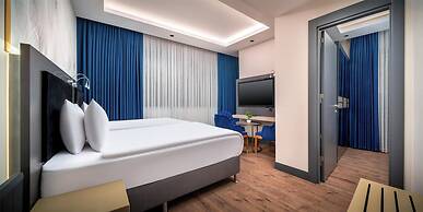 Best Western Premier Hidden Hills Hotel