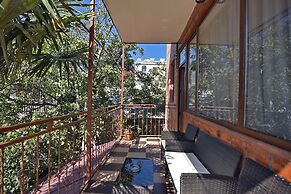 Hirmas Hotel