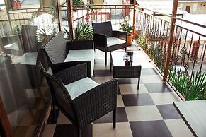 Hirmas Hotel