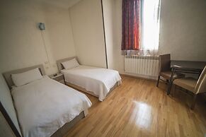 Hirmas Hotel