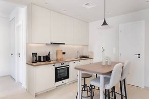 UPSTREET Luxury Apartments in Plaka
