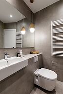 UPSTREET Luxury Apartments in Plaka