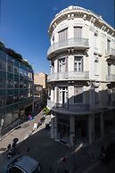 UPSTREET Luxury Apartments in Plaka