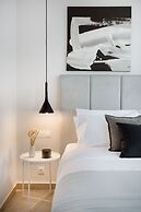 UPSTREET Luxury Apartments in Plaka