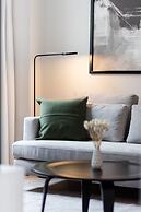 UPSTREET Luxury Apartments in Plaka