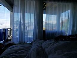 Awesome Place Hotel